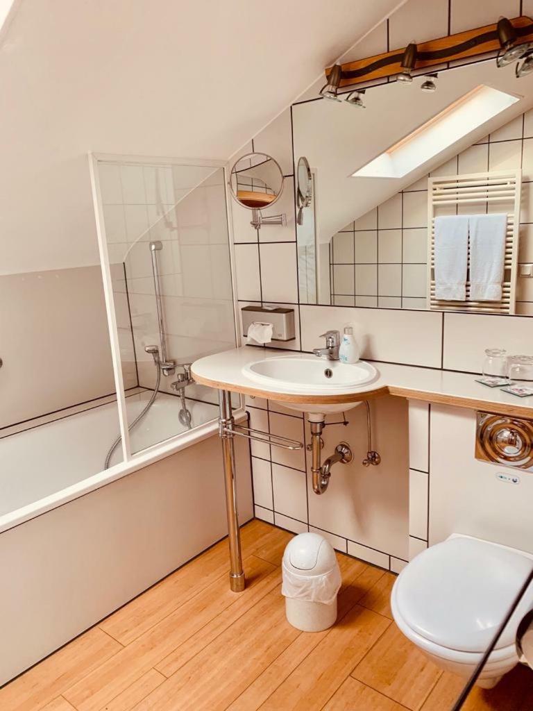 Landhaus Kuerrenberg Mayen Bagian luar foto